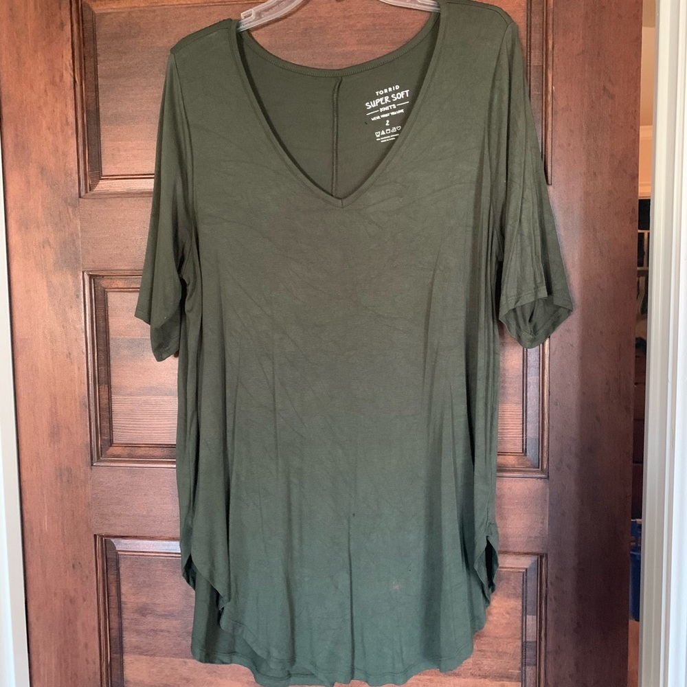 3/4 sleeve t-shirt